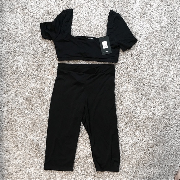 Chloe long biker set from fashion nova - Picture 3 of 5